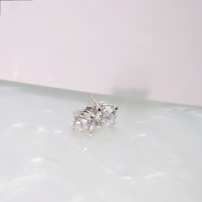 Customized 18K Gold Diamond Stud Earring Fine Jewelry for Anniversary Wedding Banquet IGI GIA Lab Grown Diamond Gift