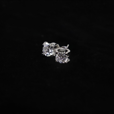 Classic 1 Carat Lab Grown VVS 1 Round Cut Diamond 18K Gold Stud Earrings Wholesale Jewelry for Weddings and Parties Men Women