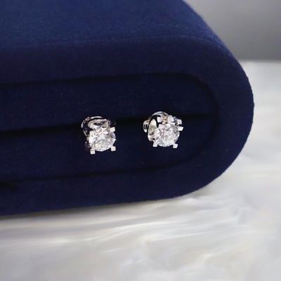Classic 1 Carat Lab Grown VVS 1 Round Cut Diamond 18K Gold Stud Earrings Wholesale Jewelry for Weddings and Parties Men Women