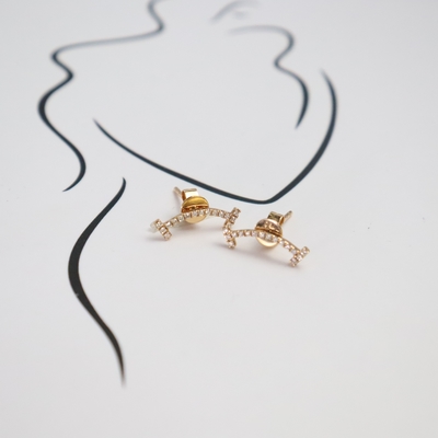 Smile Anti-Exposure Design 18K White Gold Earrings with IGI Certified Lab-Grown Diamond for Women's Wedding