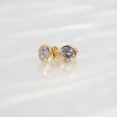 1 Carat Lab Grown Diamond 18k Yellow Gold Stud Earrings for Sale