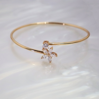 Customized 18K Gold Flower Diamond Bracelet IGI GIA Lab Grown Diamond for Engagement or Wedding Banquet Fine Jewelry