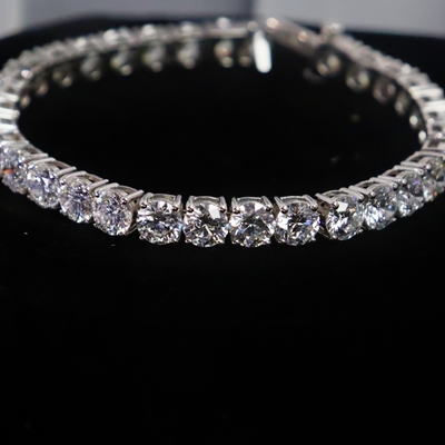 Customizable 18K Gold Diamond Bracelet IGI GIA Lab Grown Diamond for Engagement Wedding or Banquets Fine Jewelry