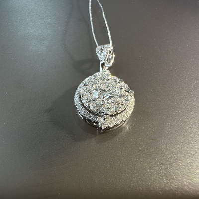 Handmade Luxury 18k Gold Diamond Cluster Pendant Customized Fashion Jewelry Necklace for Women's Anniversary Wedding Banquet