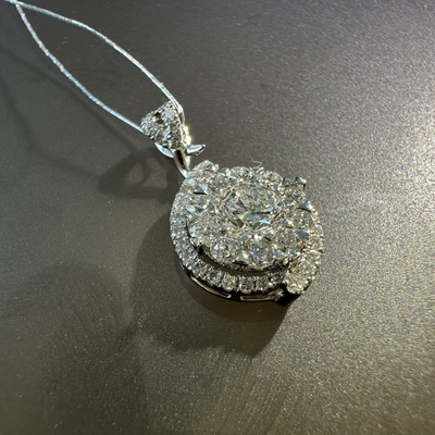 Handmade Luxury 18k Gold Diamond Cluster Pendant Customized Fashion Jewelry Necklace for Women's Anniversary Wedding Banquet