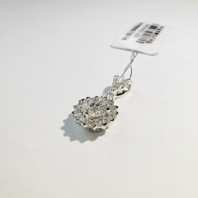 Handmade Luxury 18K Gold Diamond Pendant Necklace New Style Fashion Jewelry for Women Customized for Anniversary Wedding Banquet