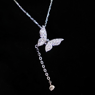 Elegant French Retro Style 18K Gold Pendant Necklace Butterfly Design Luxury Lab Grown Diamond Jewelry VVS Clarity IGI Weddings