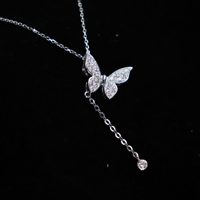 Elegant French Retro Style 18K Gold Pendant Necklace Butterfly Design Luxury Lab Grown Diamond Jewelry VVS Clarity IGI Weddings