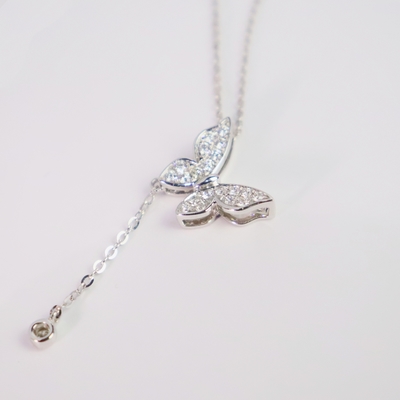 Elegant French Retro Style 18K Gold Pendant Necklace Butterfly Design Luxury Lab Grown Diamond Jewelry VVS Clarity IGI Weddings