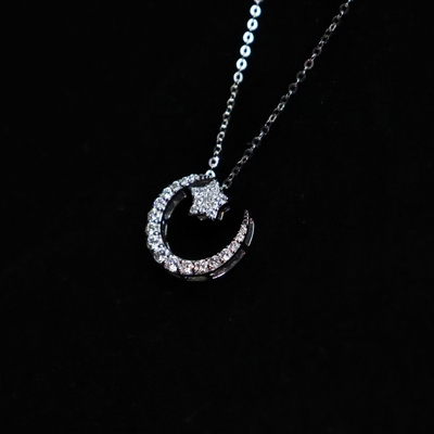 Romantic 18K Gold Crescent Moon Star Lab-Grown Diamond Necklace Wholesale for Lovers White Gold with VVS Clarity for Weddings