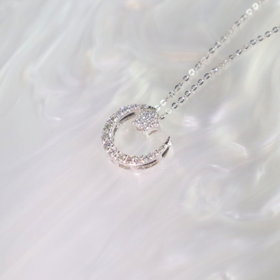 Romantic 18K Gold Crescent Moon Star Lab-Grown Diamond Necklace Wholesale for Lovers White Gold with VVS Clarity for Weddings