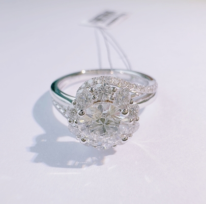 Fortune Flower Customized 18K Gold Diamond Ring Engagement Wedding Banquet Women's Fine Jewelry with IGI GIA Lab Grown Diamond