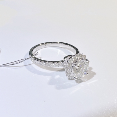 Customized 18K Gold Cluster Diamond Ring IGI GIA Lab Grown Diamond for Engagement Wedding or Banquet Fine Jewelry for Women
